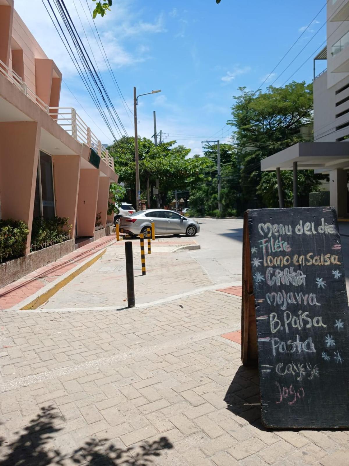 Hotel Bahia Plaza Σάντα Μάρτα Εξωτερικό φωτογραφία