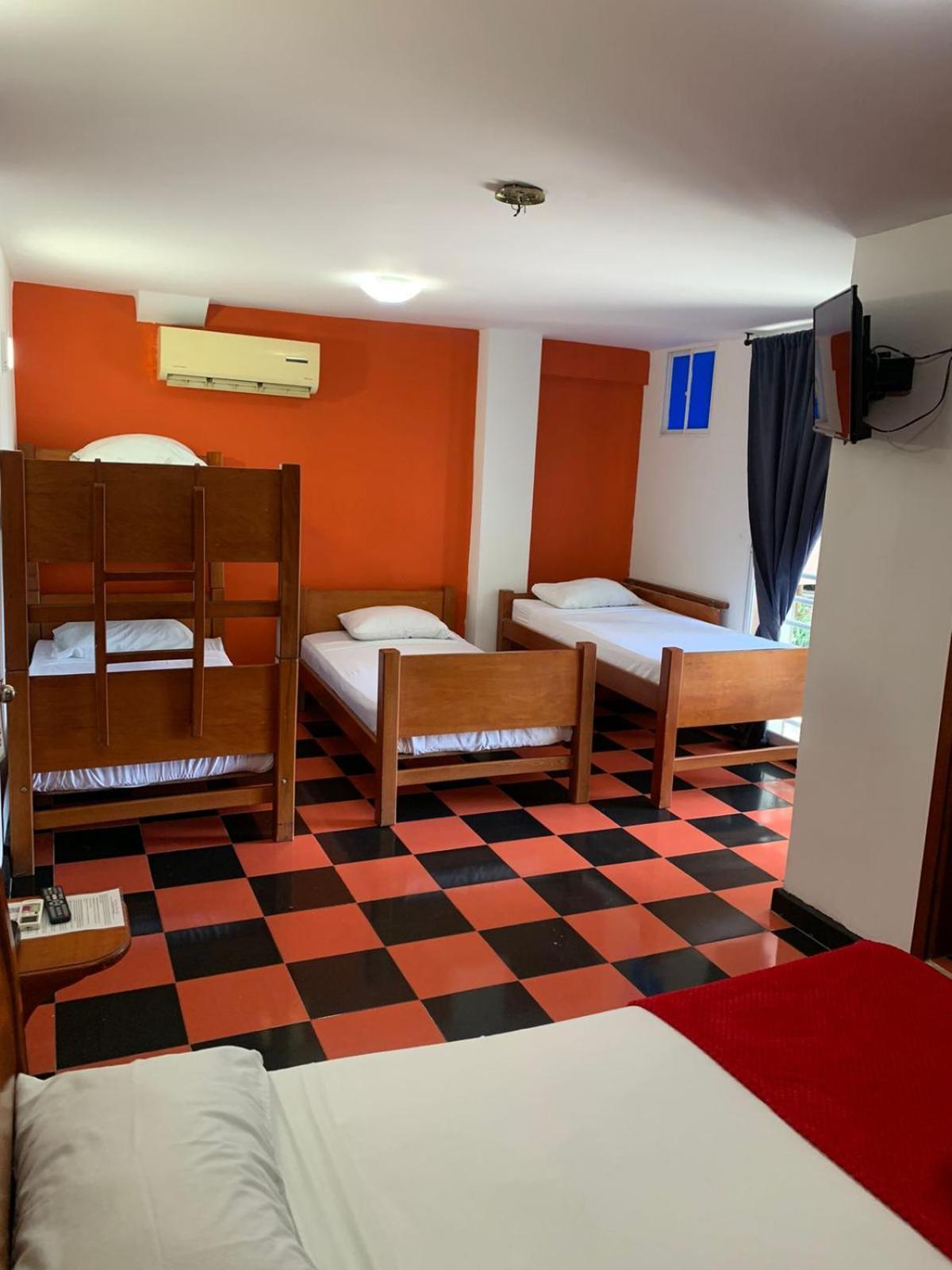 Hotel Bahia Plaza Σάντα Μάρτα Εξωτερικό φωτογραφία